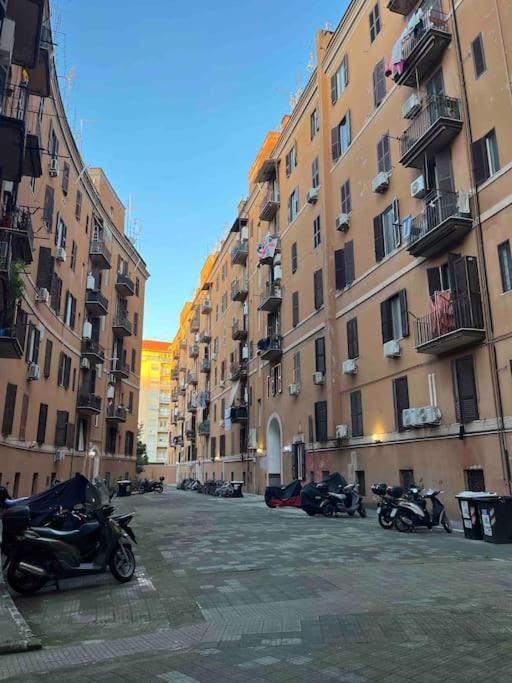 Casa Frugalis - Elegant House Near The City Center Rom